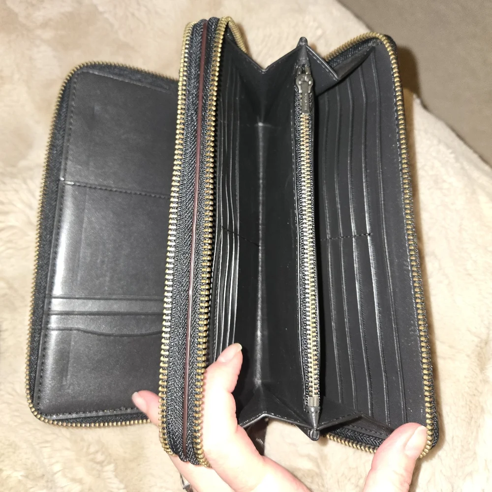 NWOT Coach Black Vintage Huge Leather Men's Zip Wallet